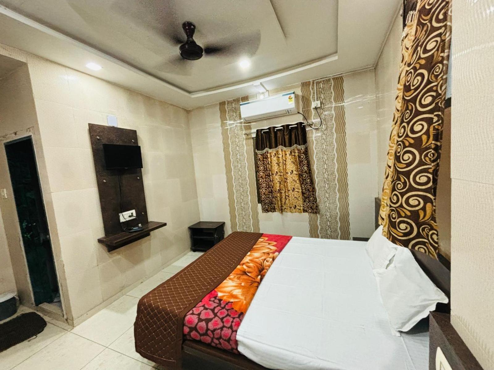 Hotel Shree Nath - 200 Meters From Dwarkadhish Temple Exterior foto